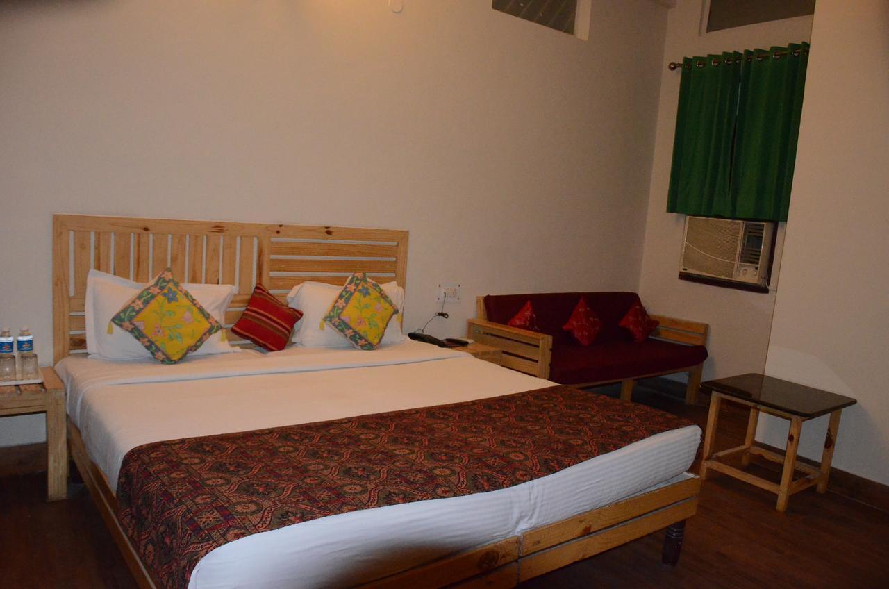 Sparrow Inn Ankur Alwar Esterno foto