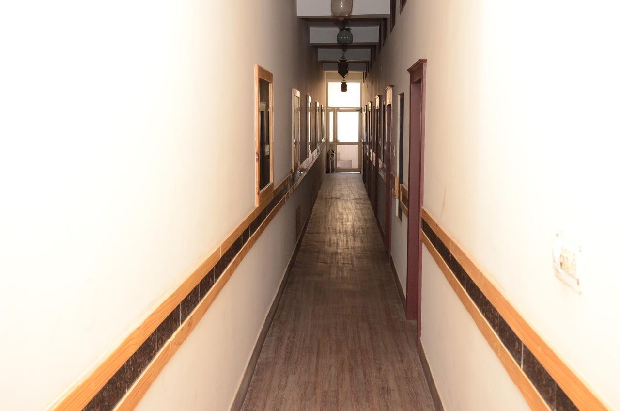 Sparrow Inn Ankur Alwar Esterno foto