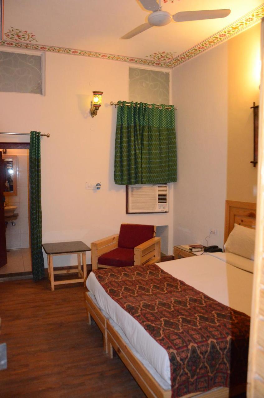 Sparrow Inn Ankur Alwar Esterno foto